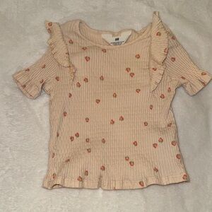 H&M Peach Short Sleeve Ribbed Top with Strawberry Print